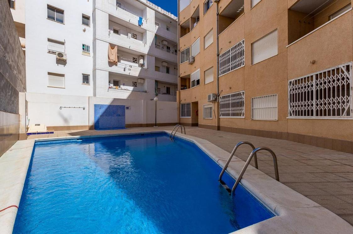 Apartamento Maria Los Locos ตอร์เรเวียคา ภายนอก รูปภาพ